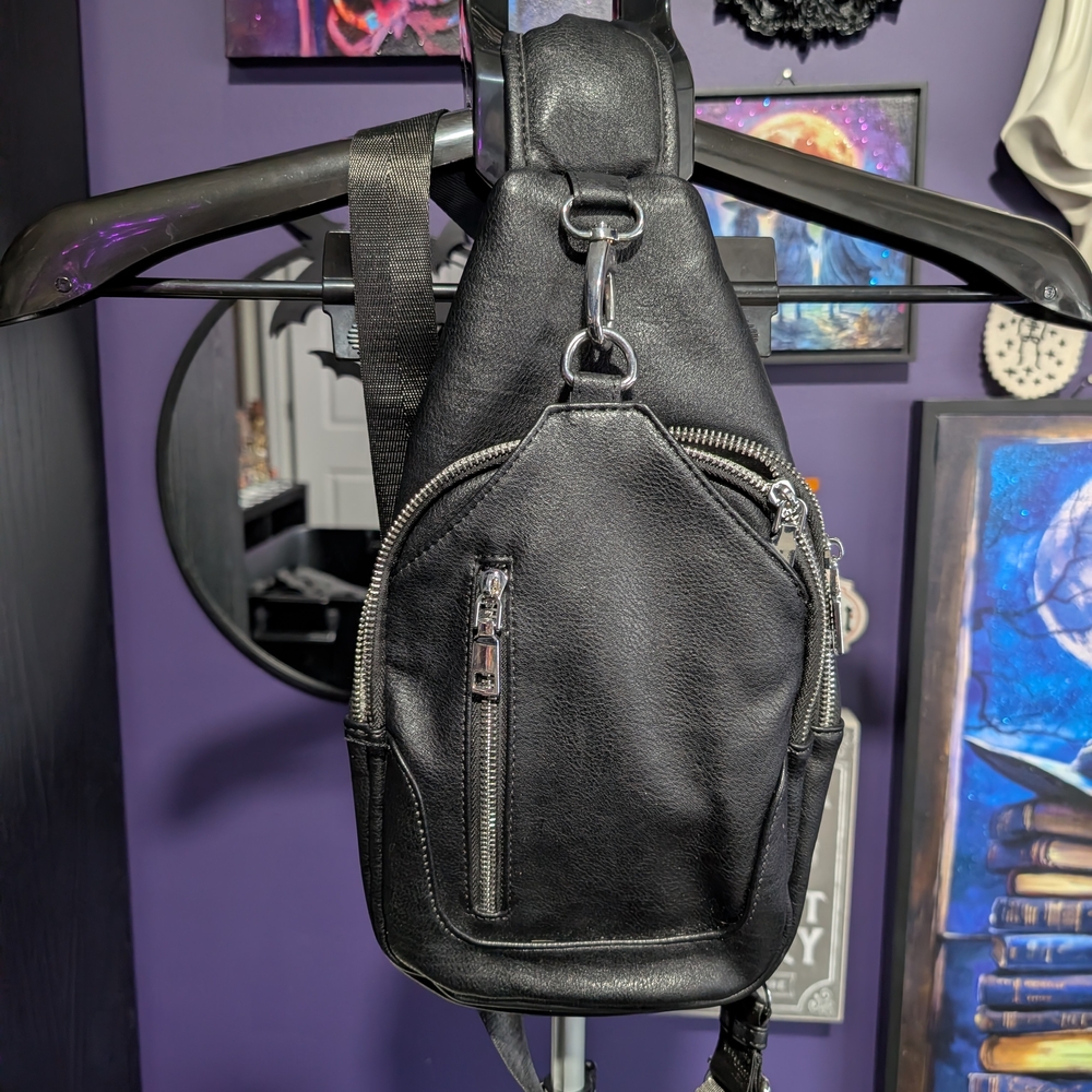 Antik Kraft Black Crossbody Bag